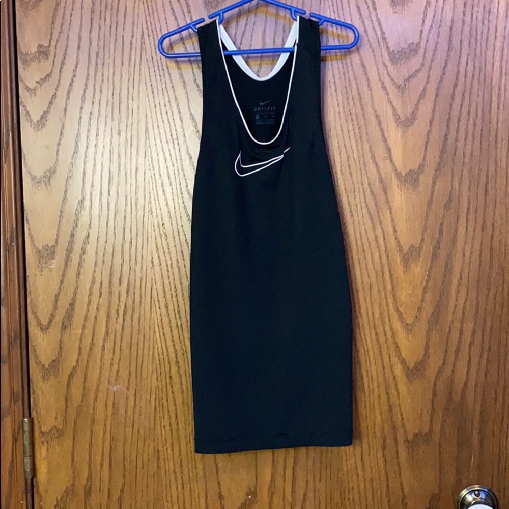 nike tank top